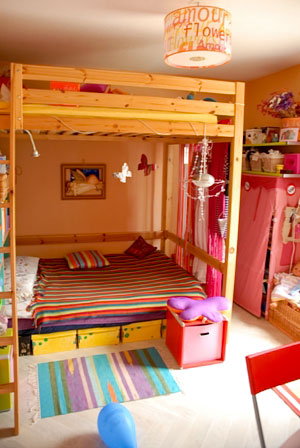 Детская спальня во французском стиле.
